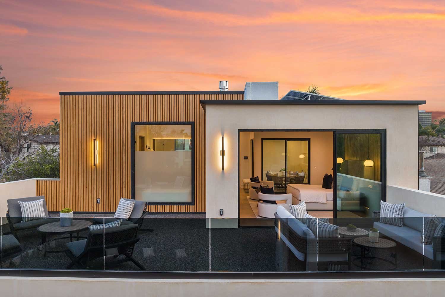 Urban Minimalist Residence